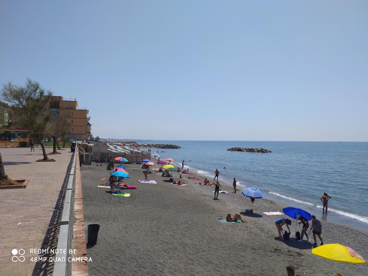 B & B Civico 6 Rooms Salerno Kültér fotó