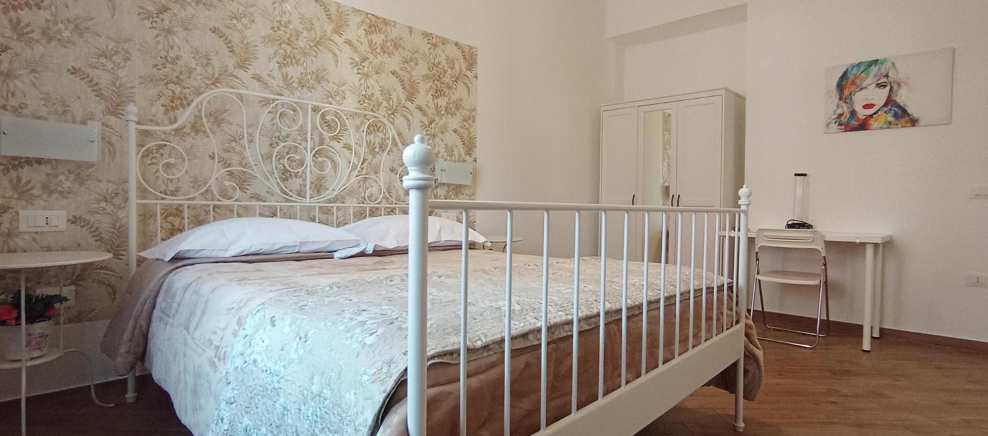B & B Civico 6 Rooms Salerno Kültér fotó