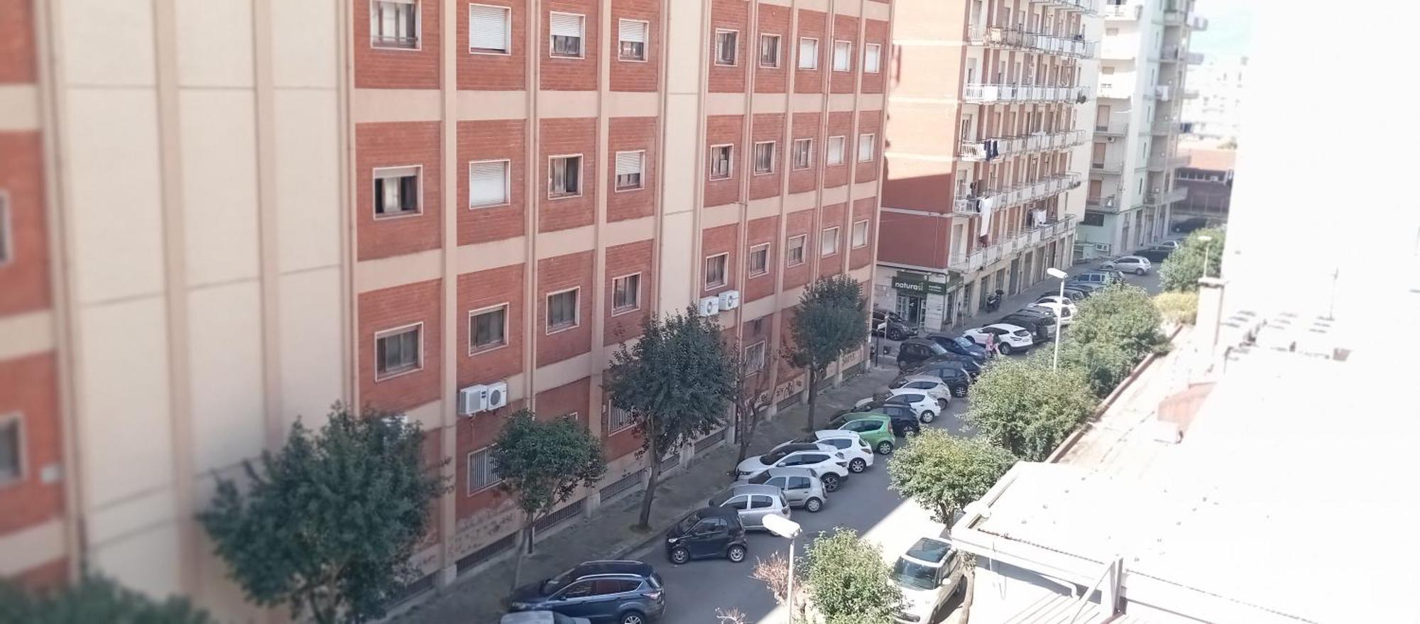 B & B Civico 6 Rooms Salerno Kültér fotó
