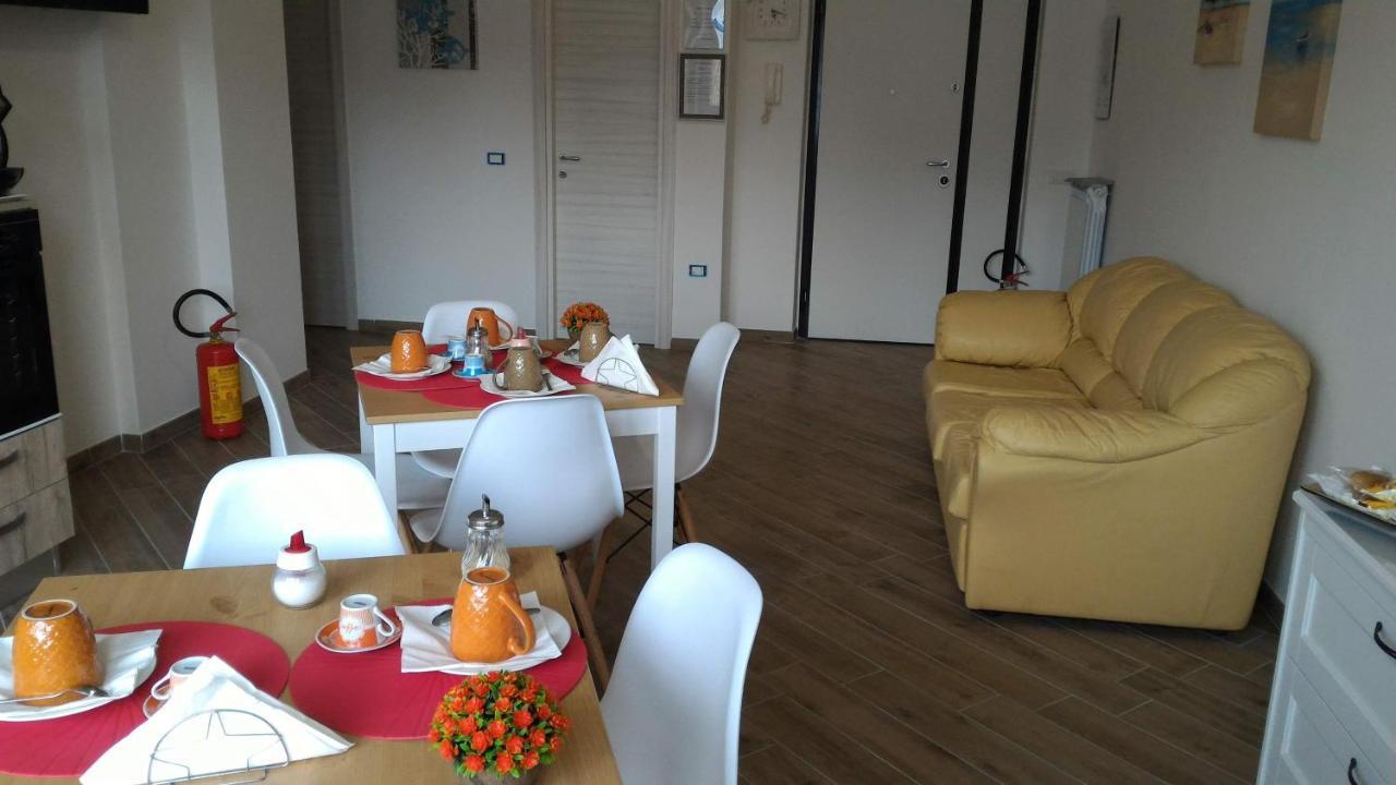 B & B Civico 6 Rooms Salerno Kültér fotó